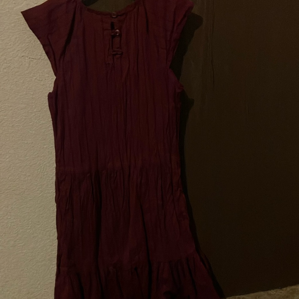 Elegant Burgundy Sleeveless Dress